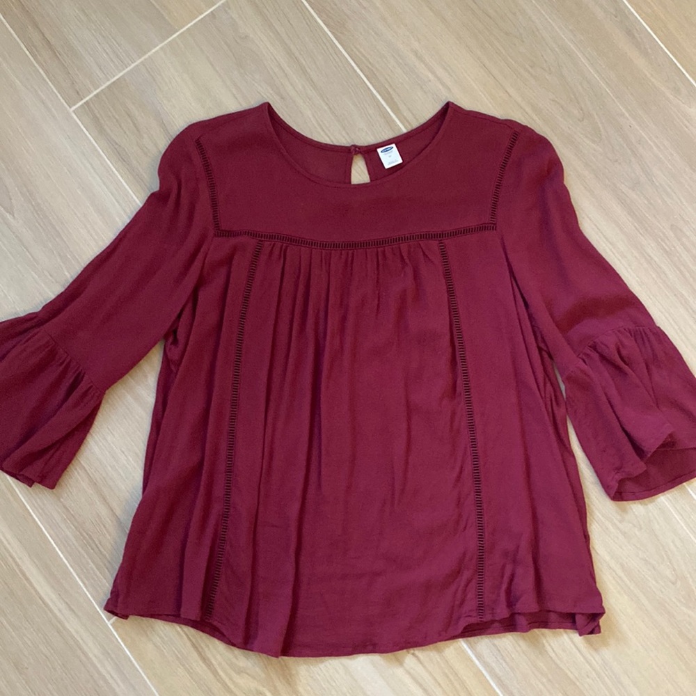 OLD NAVY~FLOWY TOP~MEDIUM